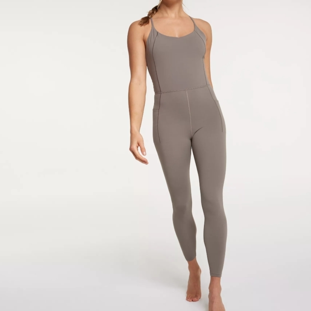 Calia by Carrie underwood dark grey inspire adj strap bodysuit size XL